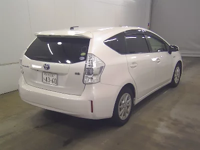 TOYOTA PRIUS ALPHA