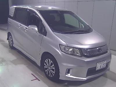 HONDA FREED SPIKE