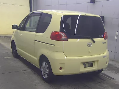 TOYOTA PORTE