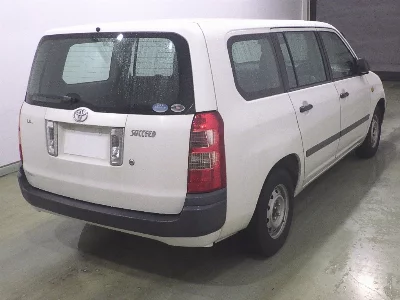 TOYOTA SUCCEED VAN