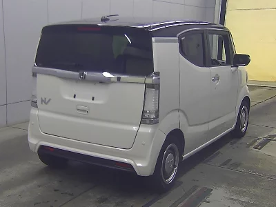 HONDA N-BOX SLASH