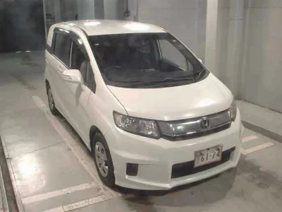 HONDA FREED SPIKE