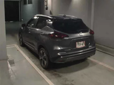 NISSAN KICKS