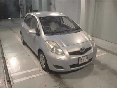 TOYOTA VITZ