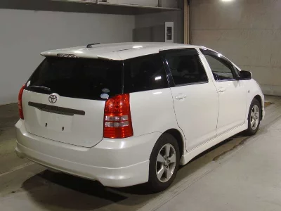TOYOTA WISH