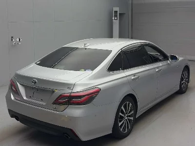 TOYOTA CROWN HYBRID