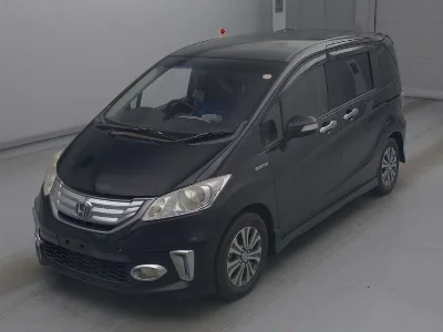 HONDA FREED HYBRID