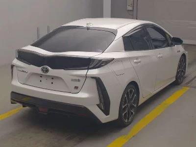 TOYOTA PRIUS PHV