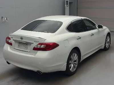 NISSAN FUGA