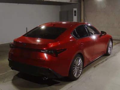 LEXUS IS