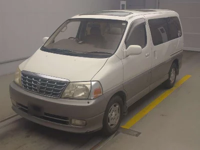 TOYOTA GRAND HIACE