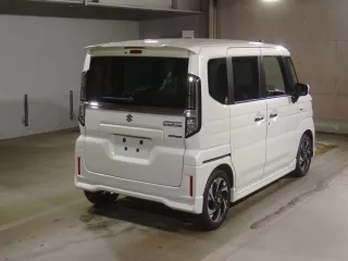 Suzuki Spacia Custom