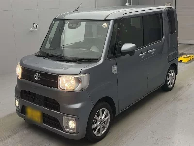 TOYOTA PIXIS MEGA