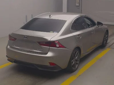LEXUS IS