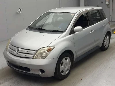 TOYOTA IST