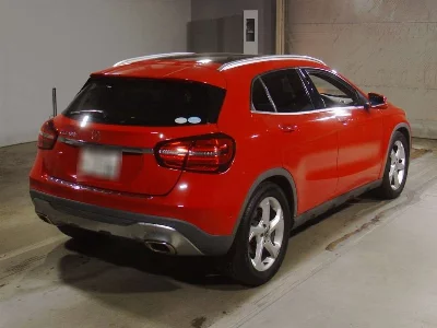 MERCEDES BENZ GLA