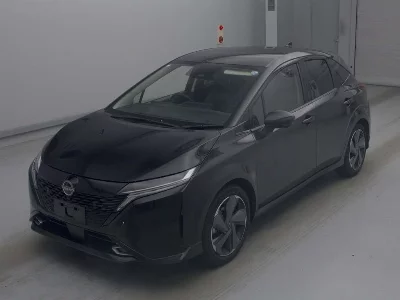 NISSAN AURA