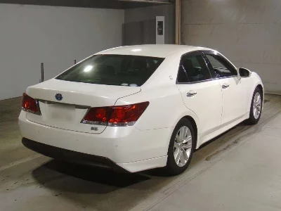 TOYOTA CROWN HYBRID