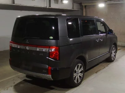 MITSUBISHI DELICA D:5