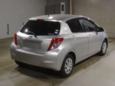 TOYOTA VITZ