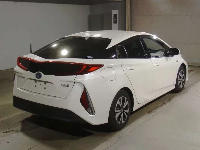 TOYOTA PRIUS PHV