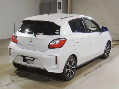 MITSUBISHI MIRAGE