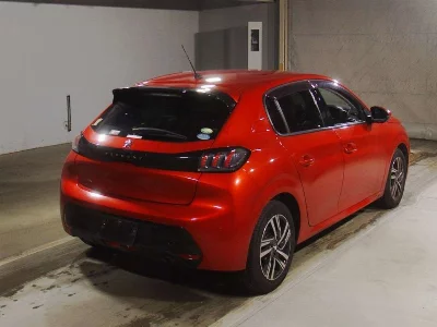 PEUGEOT 208
