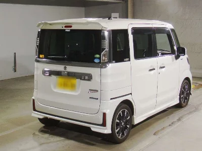 Suzuki Spacia Custom