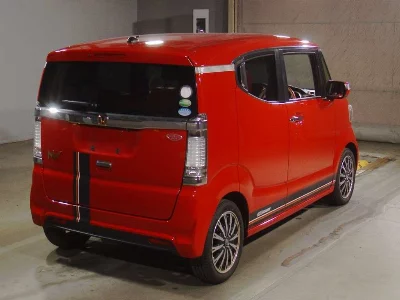 HONDA N-BOX SLASH
