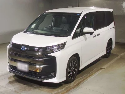 TOYOTA NOAH