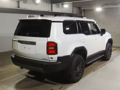 TOYOTA LAND CRUISER 250