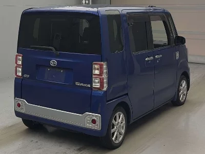 DAIHATSU WAKE