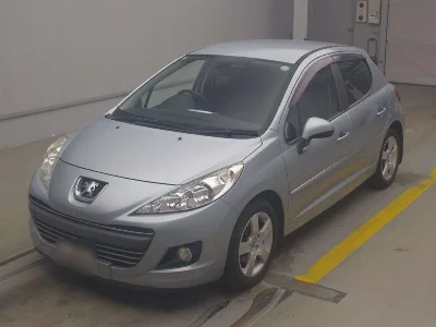 PEUGEOT 207