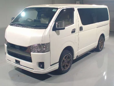 TOYOTA HIACE VAN