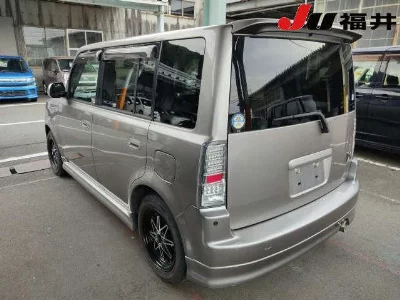 TOYOTA BB