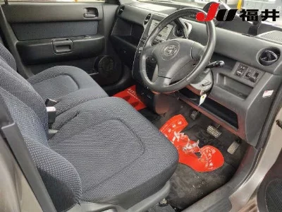TOYOTA BB