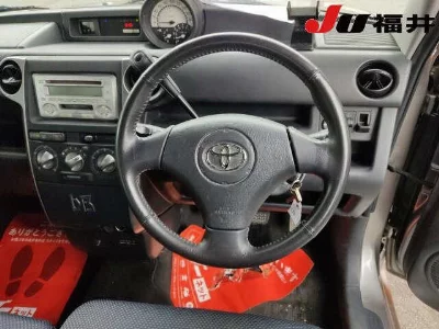 TOYOTA BB