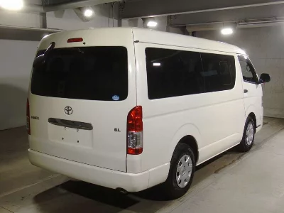 TOYOTA HIACE WAGON