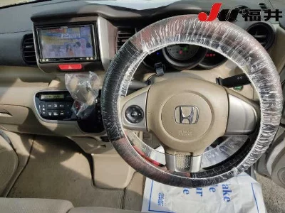 Honda N-Box+