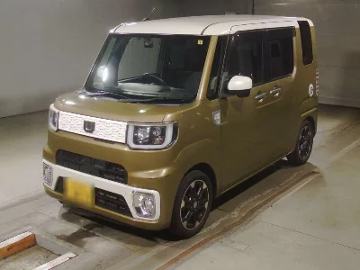 DAIHATSU WAKE