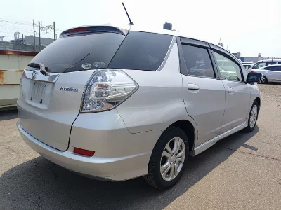 HONDA FIT SHUTTLE