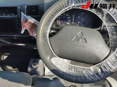 MITSUBISHI DELICA VAN