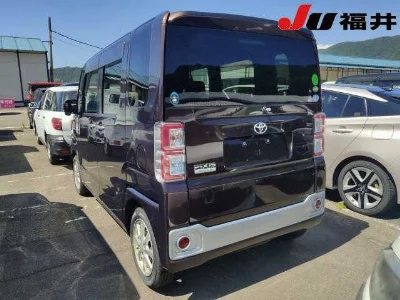 TOYOTA PIXIS MEGA