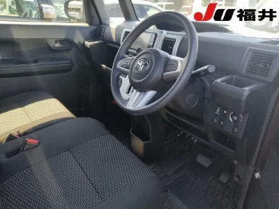 TOYOTA PIXIS MEGA