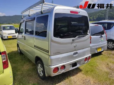 NISSAN CLIPPER VAN