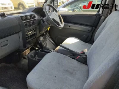 NISSAN CLIPPER VAN