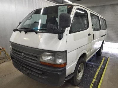 TOYOTA HIACE