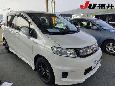 HONDA FREED SPIKE HYBRID