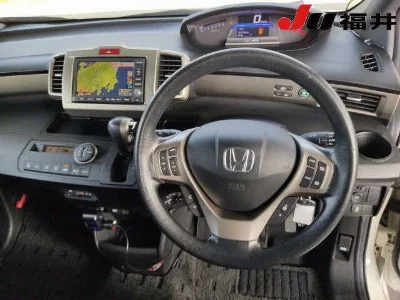 HONDA FREED SPIKE HYBRID