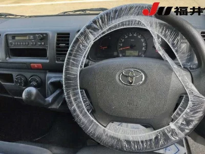 TOYOTA REGIUS VAN